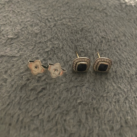 Authentic David Yurman Petite Albion Earrings - Picture 4 of 4